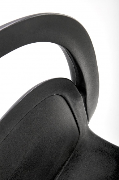 Design Plus Studio Kuchni & Salon Meblowy | K490 krzesło plastik czarny(1p4szt) | 2010001192480