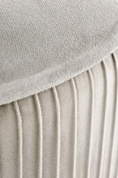 Design Plus Studio Kuchni & Salon Meblowy | CRICKET pufa jasny popiel (1p1szt) | 2010001190028